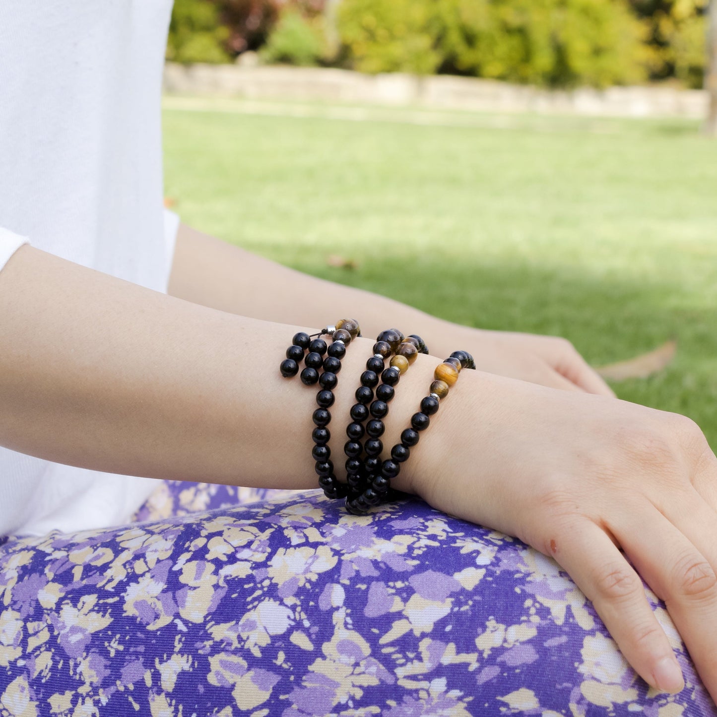 Buddhist Mala Bracelet in Obsidian and Tiger’s Eye – Serenity and Confidence