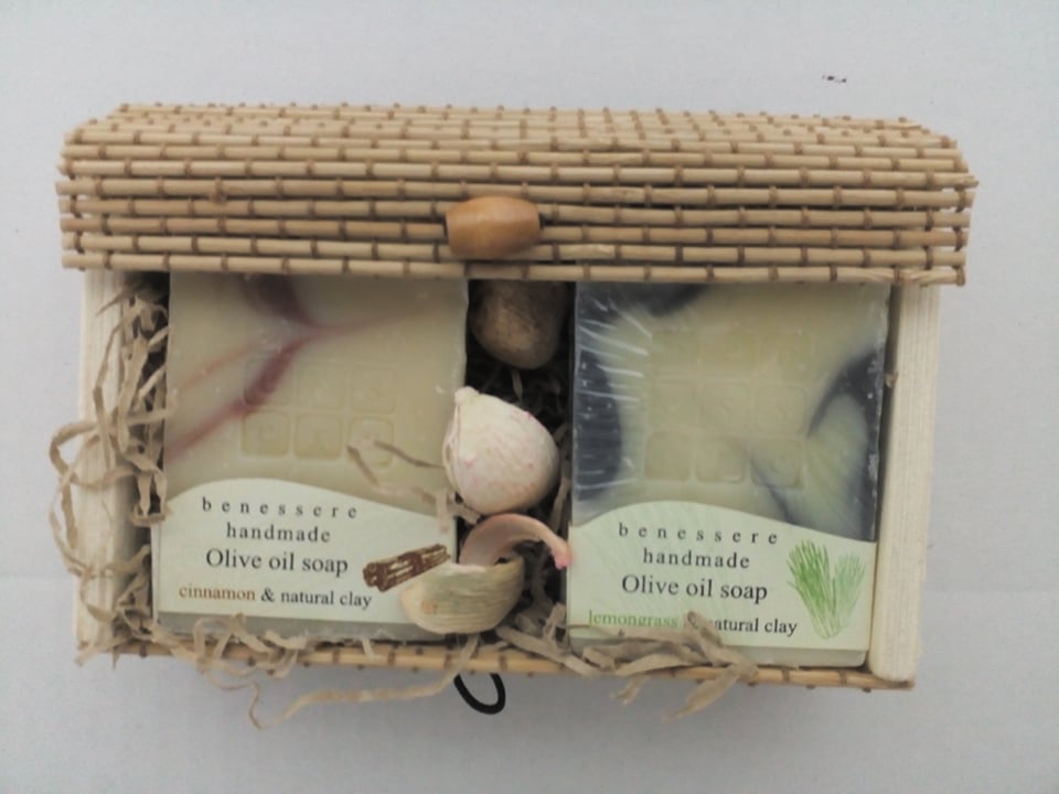 Eco-Friendly Wooden Gift Box with Handmade Organic Olive Oil Soaps – Luxury Natural Skincare